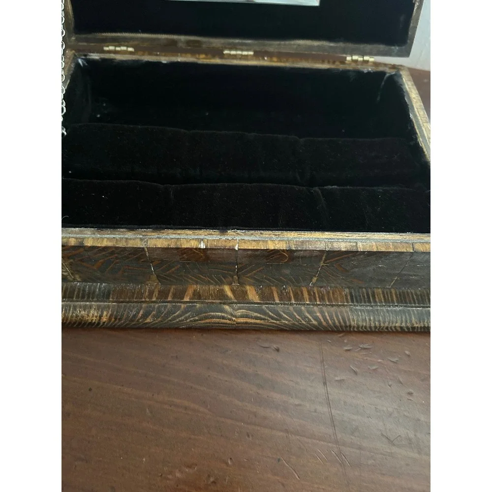 N/A vintage handcrafted