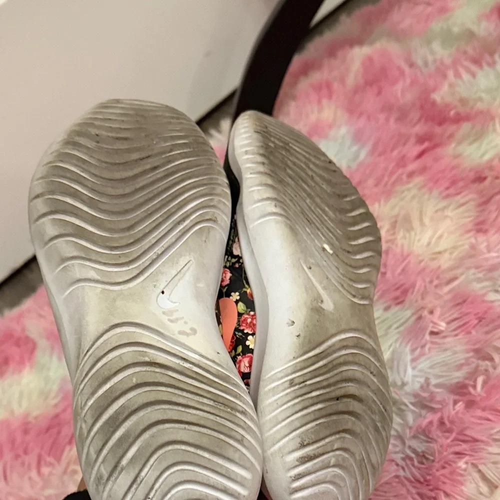 Nike stylish sneakers