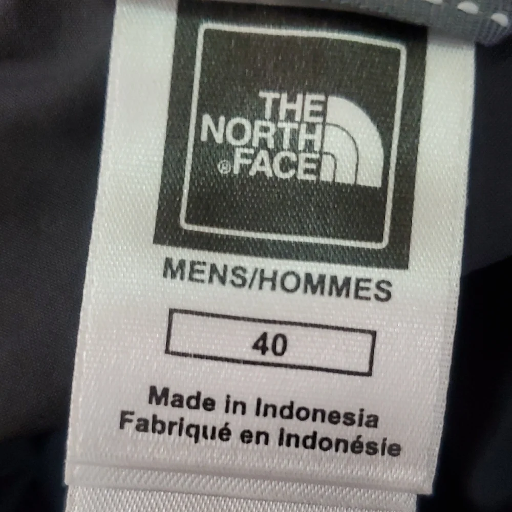 The North Face Men's Black Lightweight Hiking Cargo Pants Size 40