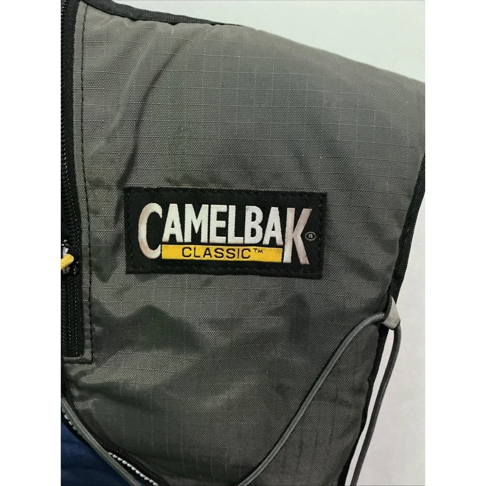Camelbak classic blue