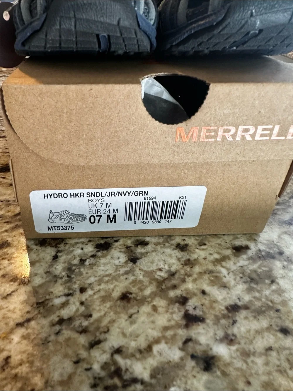 Merrell sturdy closed
