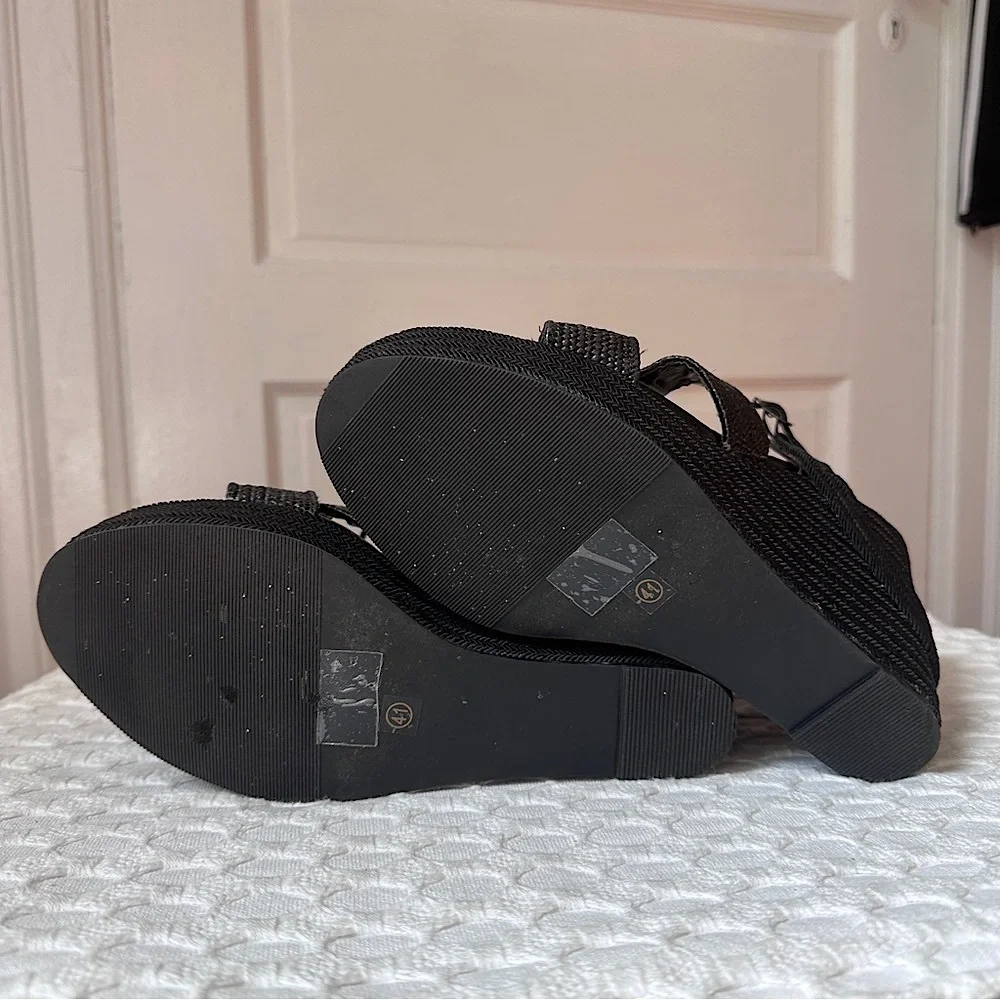Patrizia stylish black