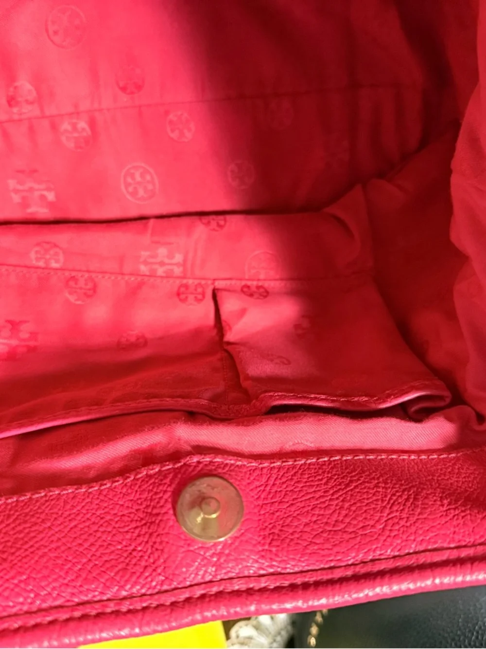 Tory Burch reposhing this