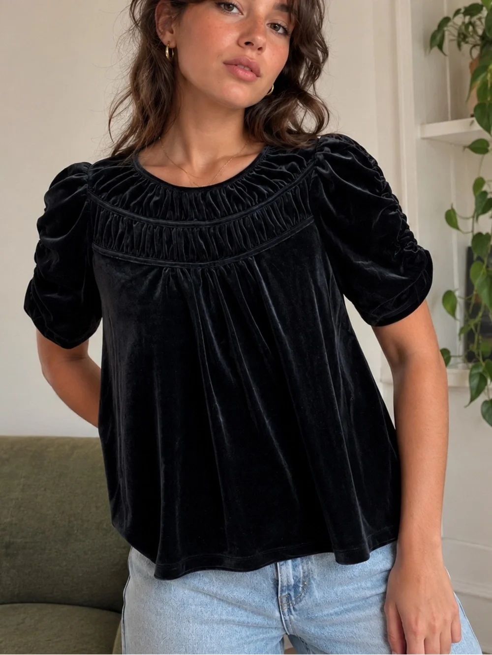 LOFT Black Velvet Puff Sleeve Top Size Large
