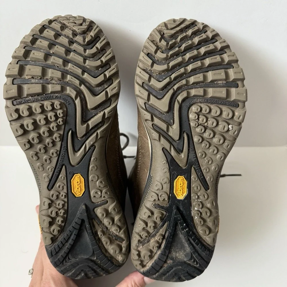 Merrell good preowned