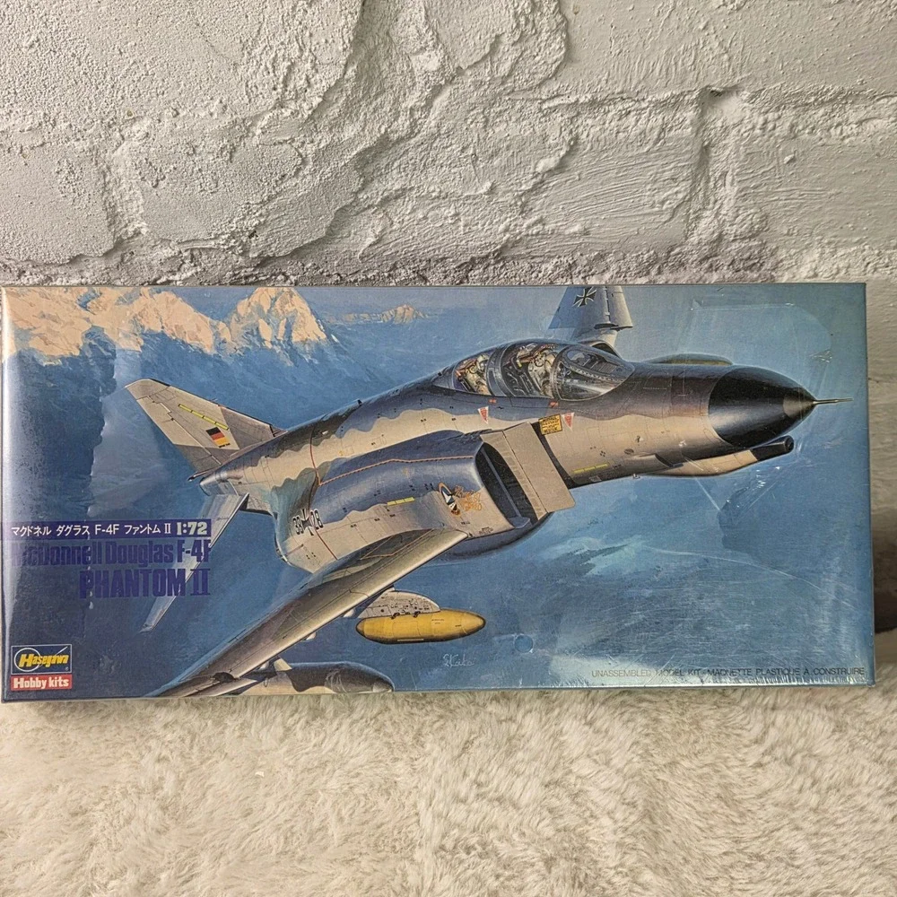 Hasegawa Hobby Kits 1:72 McDonnell Douglas F4F Phantom II Model‎ Kit 703