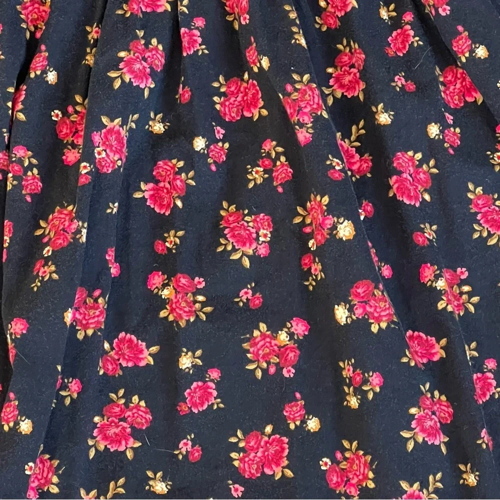Old Navy romantic charm