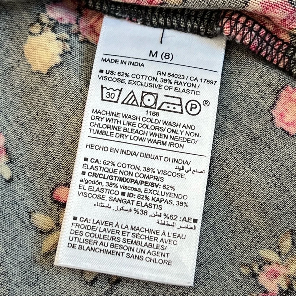 Old Navy romantic charm