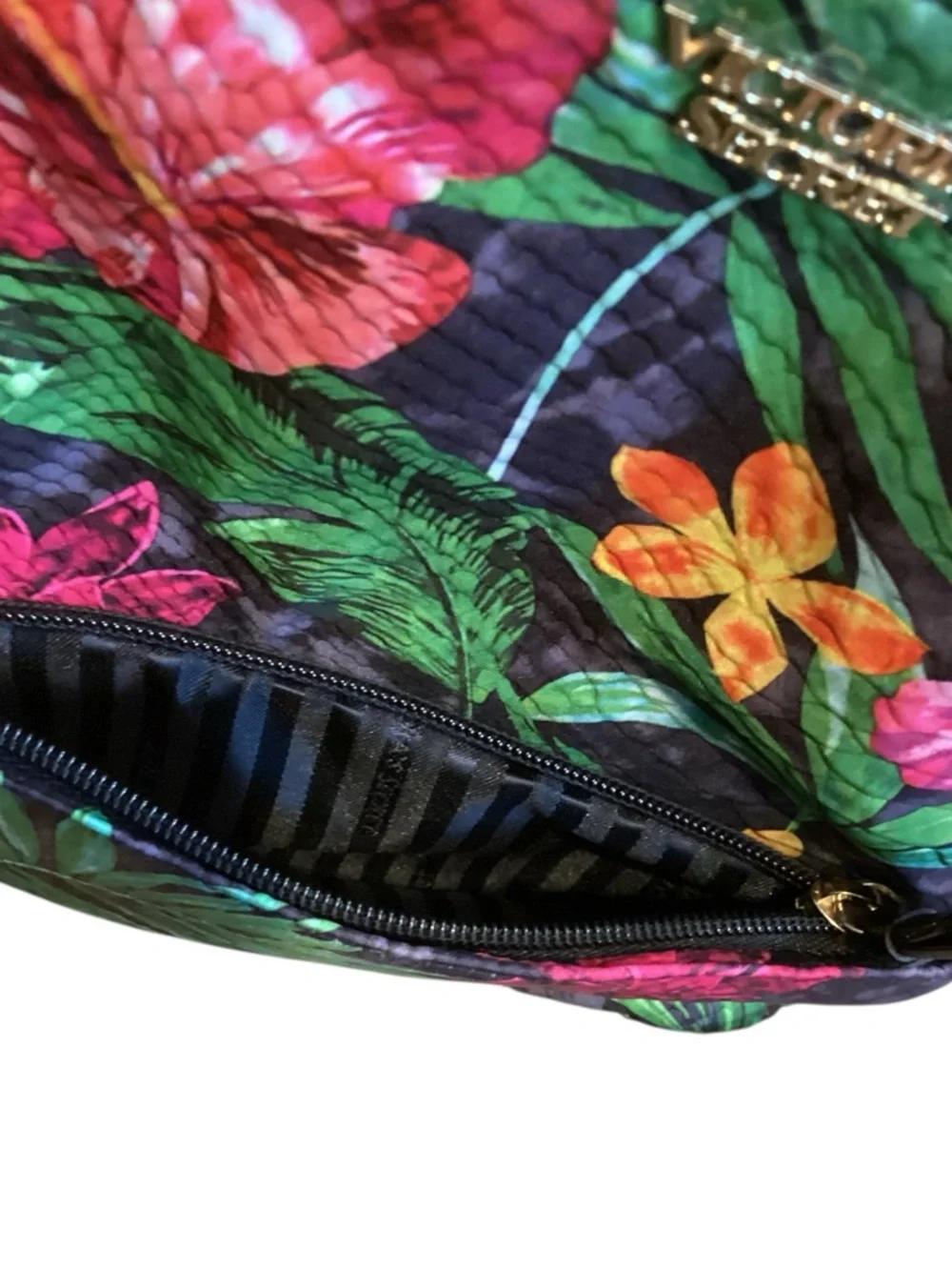 Victorias Secret large compartment