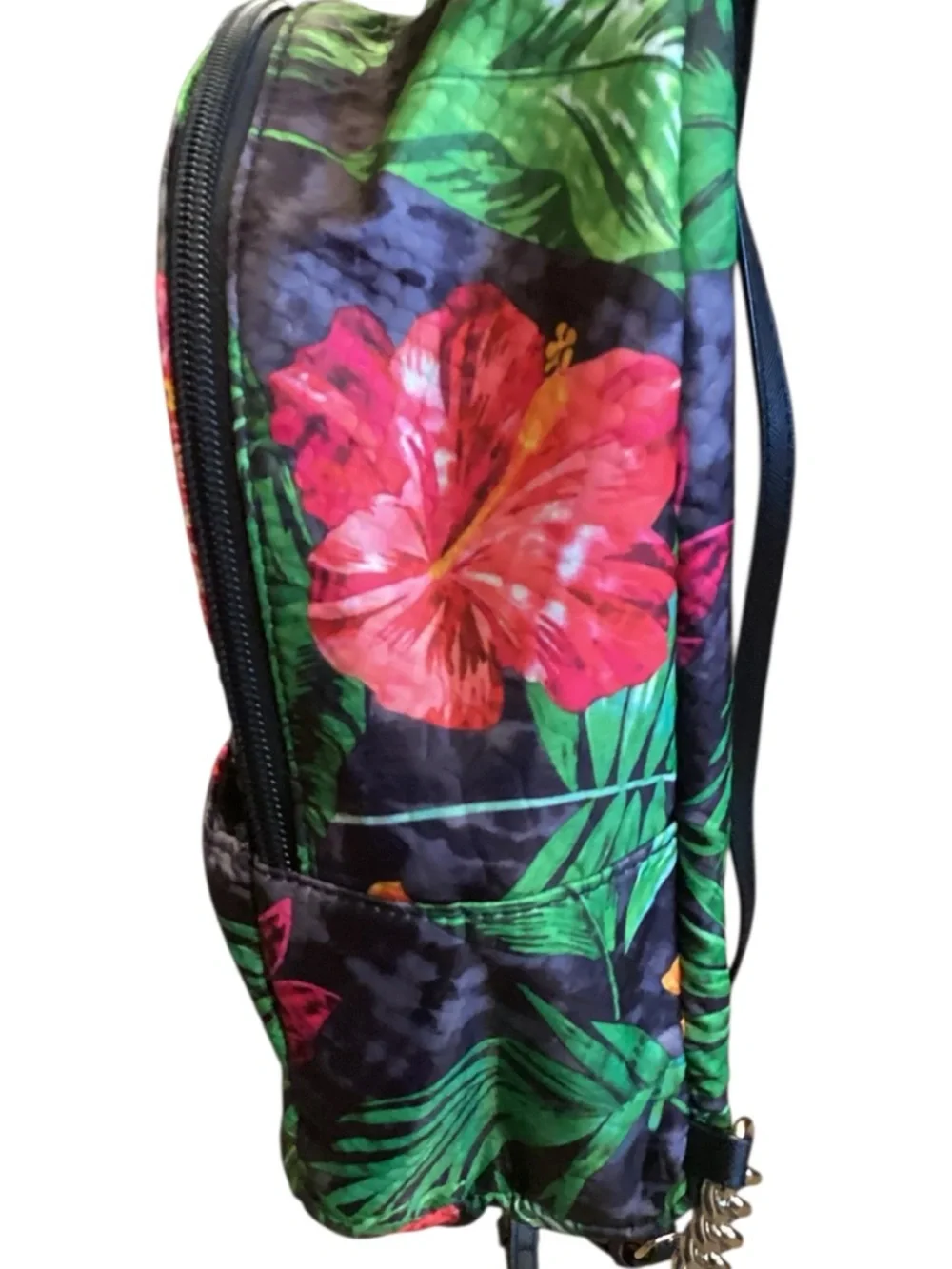 Victorias Secret large compartment