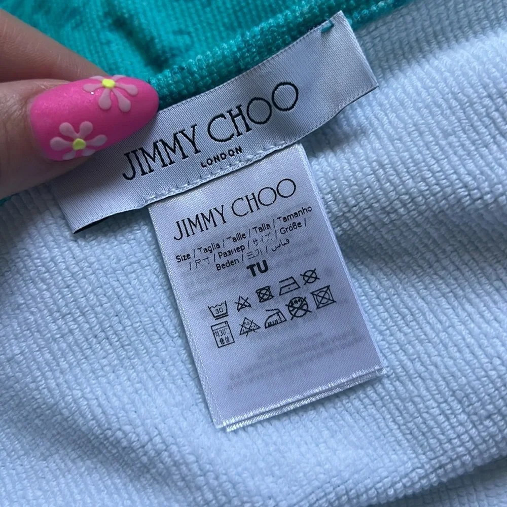Jimmy Choo take beach