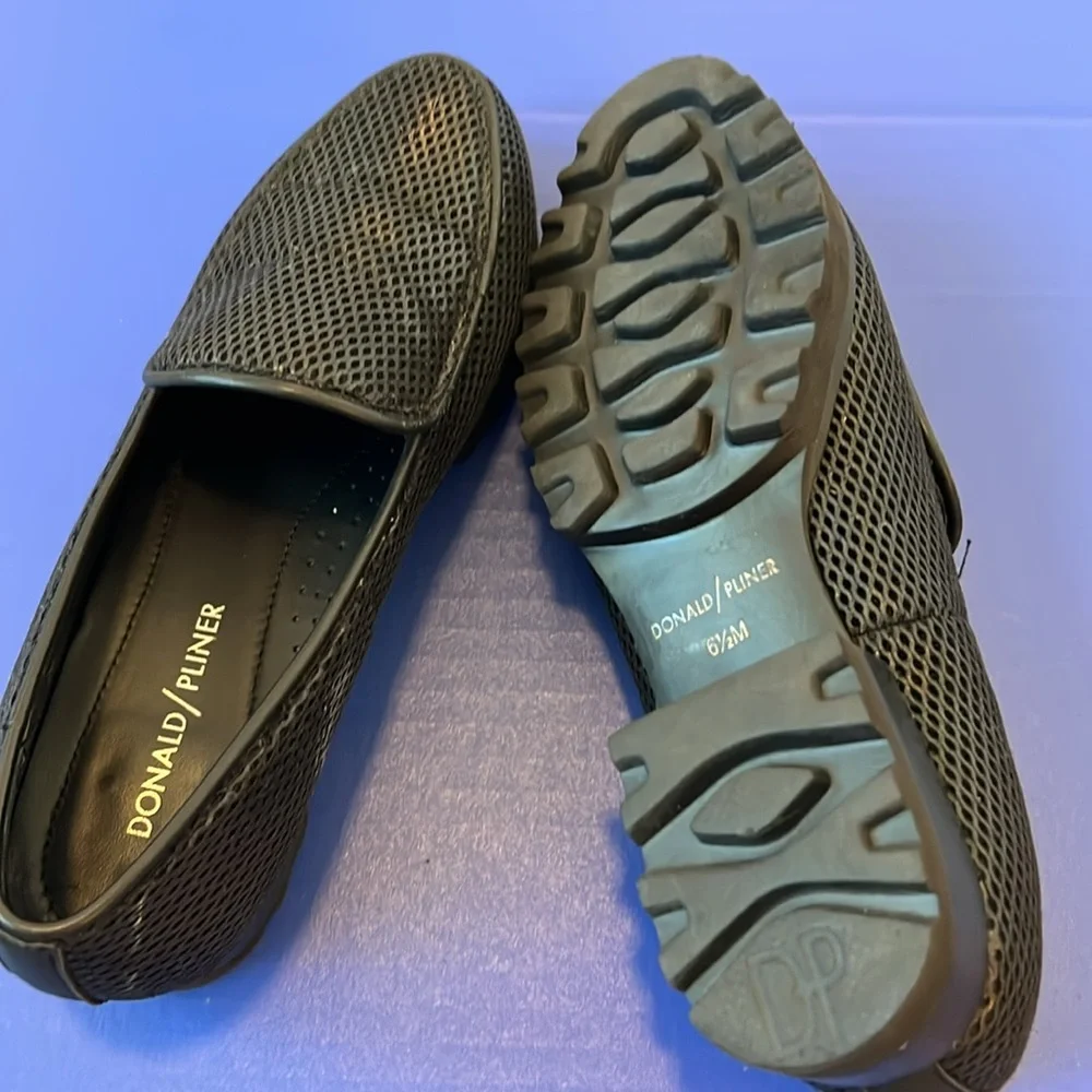Donald J. Pliner women’s donald