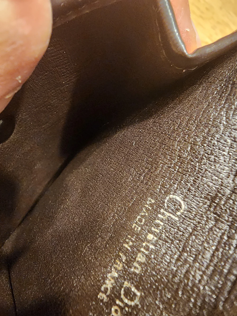 Dior compact coin