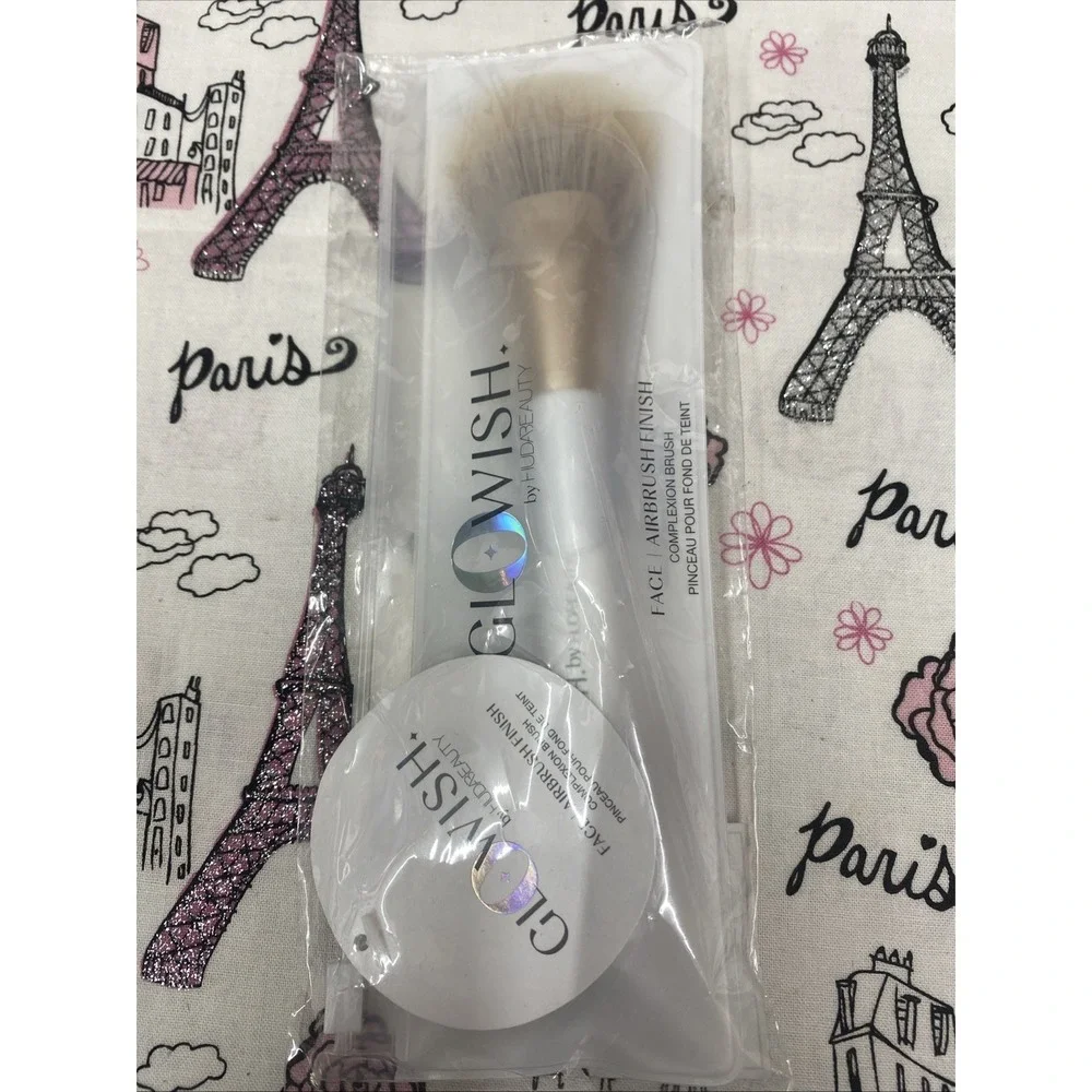 HUDA BEAUTY GloWish Face‎ Airbrush Finish Complexion Brush