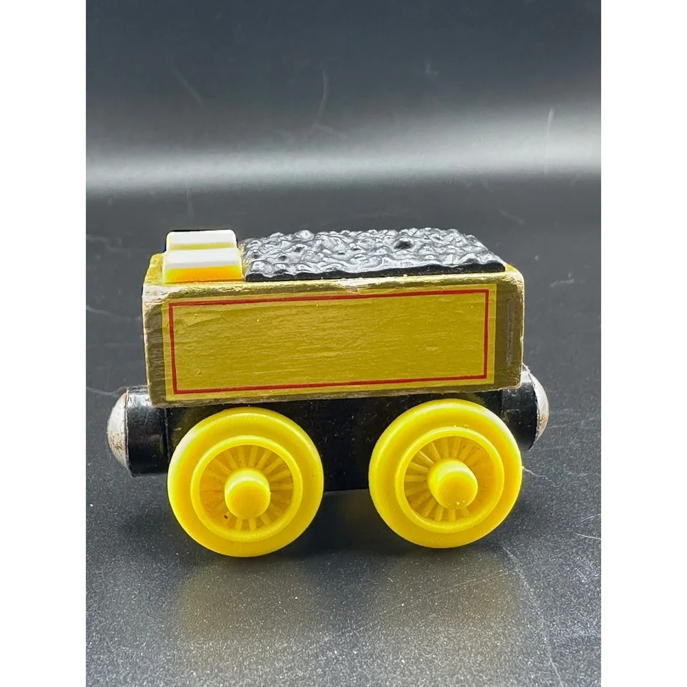 Thomas & Friends‎ Wooden Railway Molly's Tender Yellow Coal Car 2003 Train