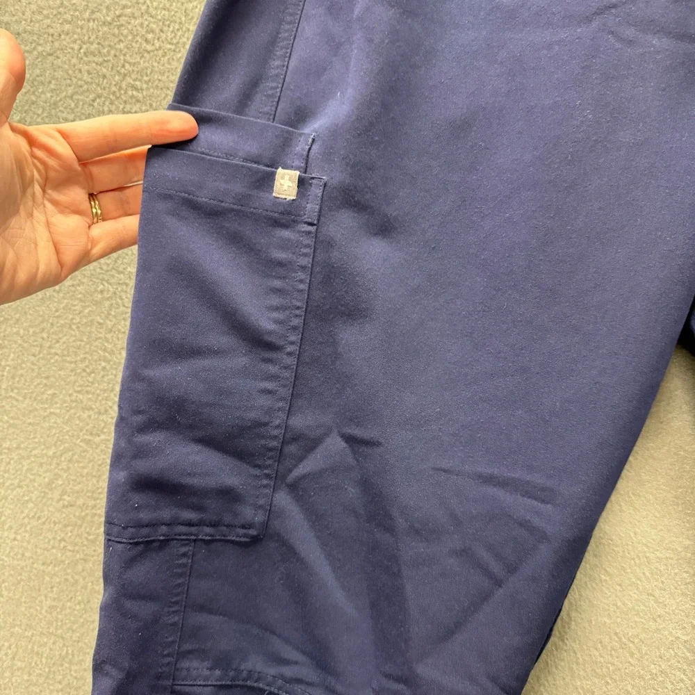 Figs axim scrub