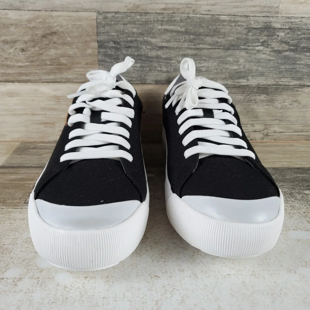 Dr. Scholls new without