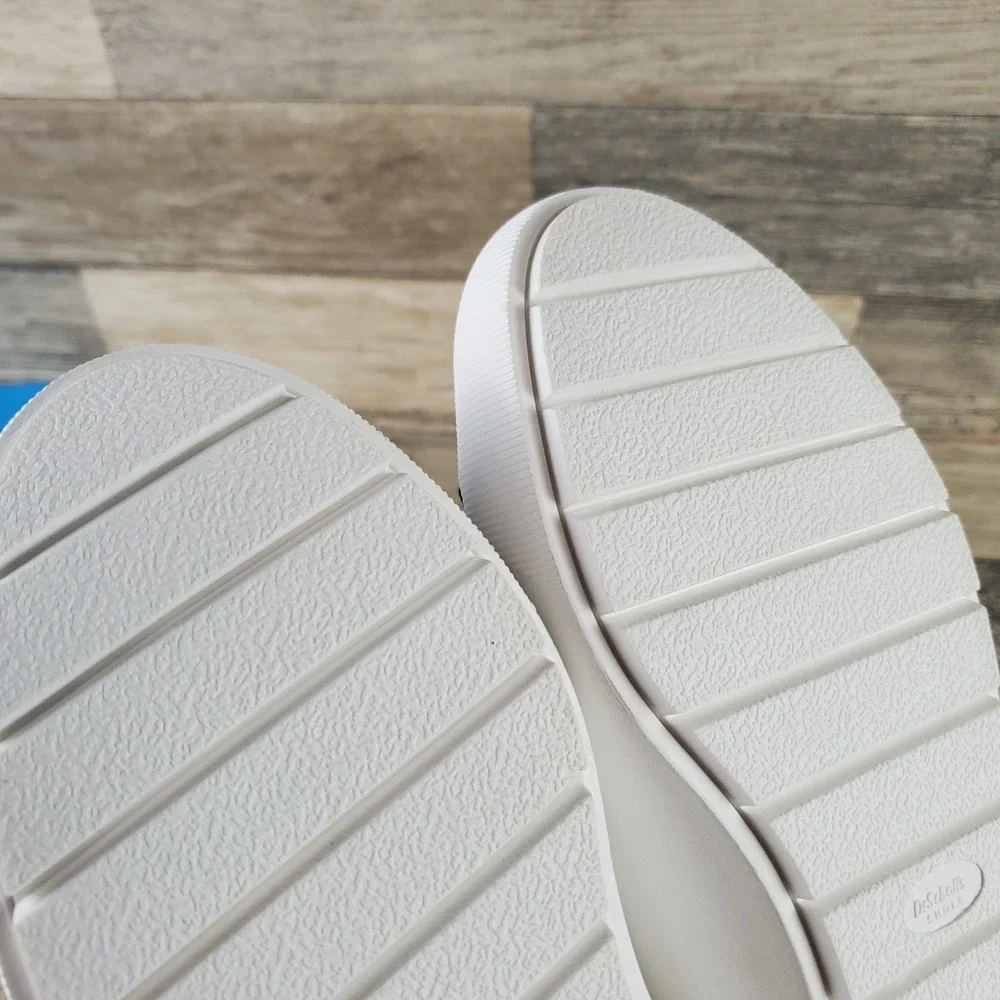 Dr. Scholls new without