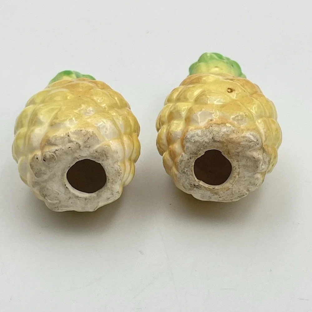 Vintage 1958 Fruit Tray w Pineapple Salt Pepper Shakers‎ Ceramic Plastic