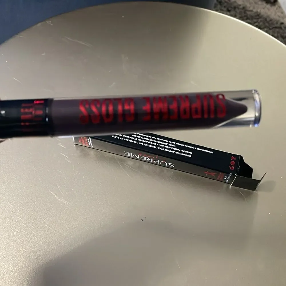Jeffree Star same brand box