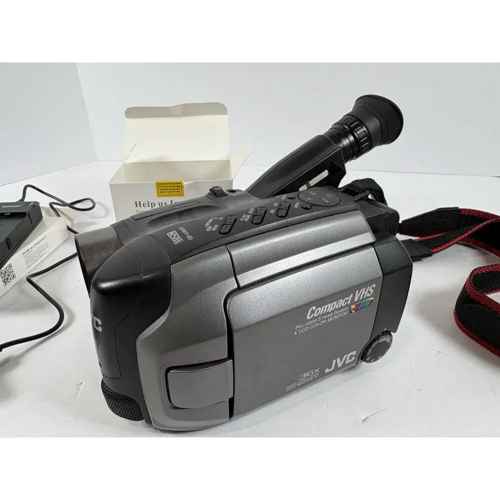 JVC gr axm70u