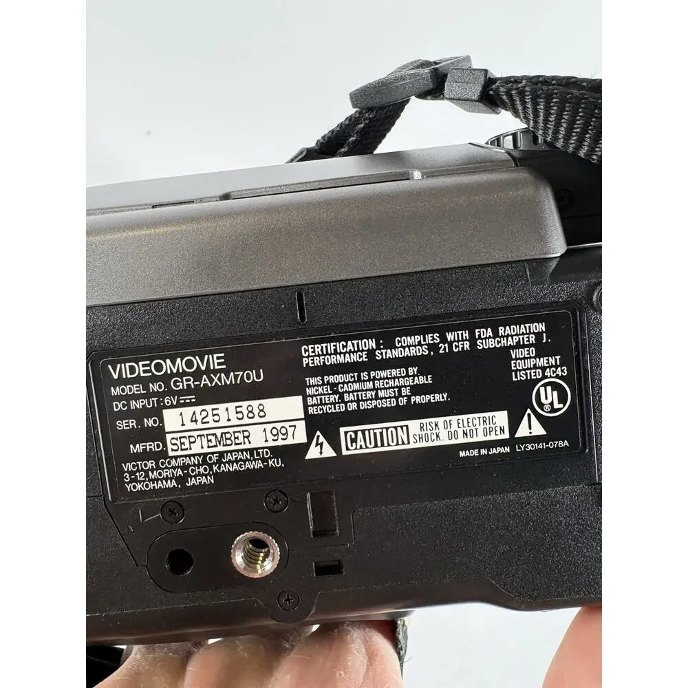 JVC gr axm70u