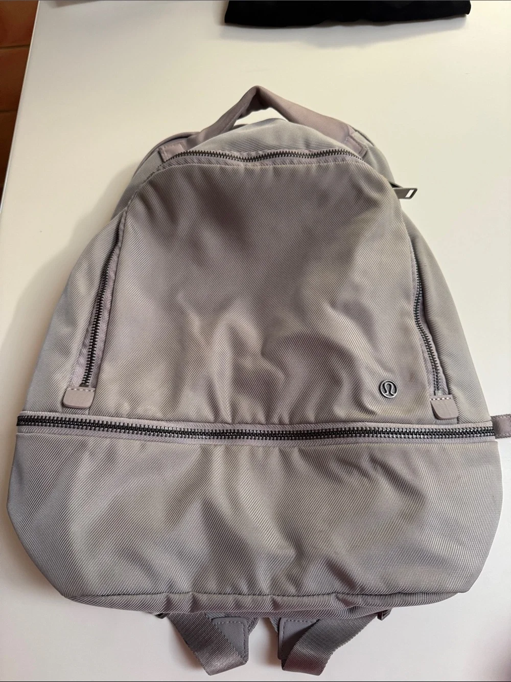 lululemon athletica Men's Taupe Gray Backpack