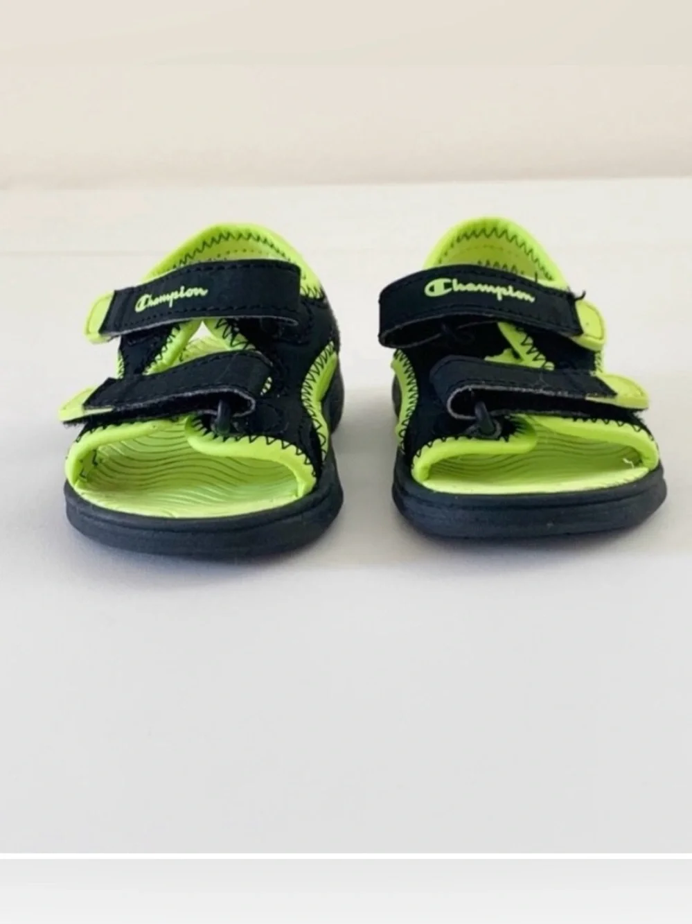 ▪️Champion Infant Strap Sandals & Havaianas Sandals Bundle ~ 4 & 5