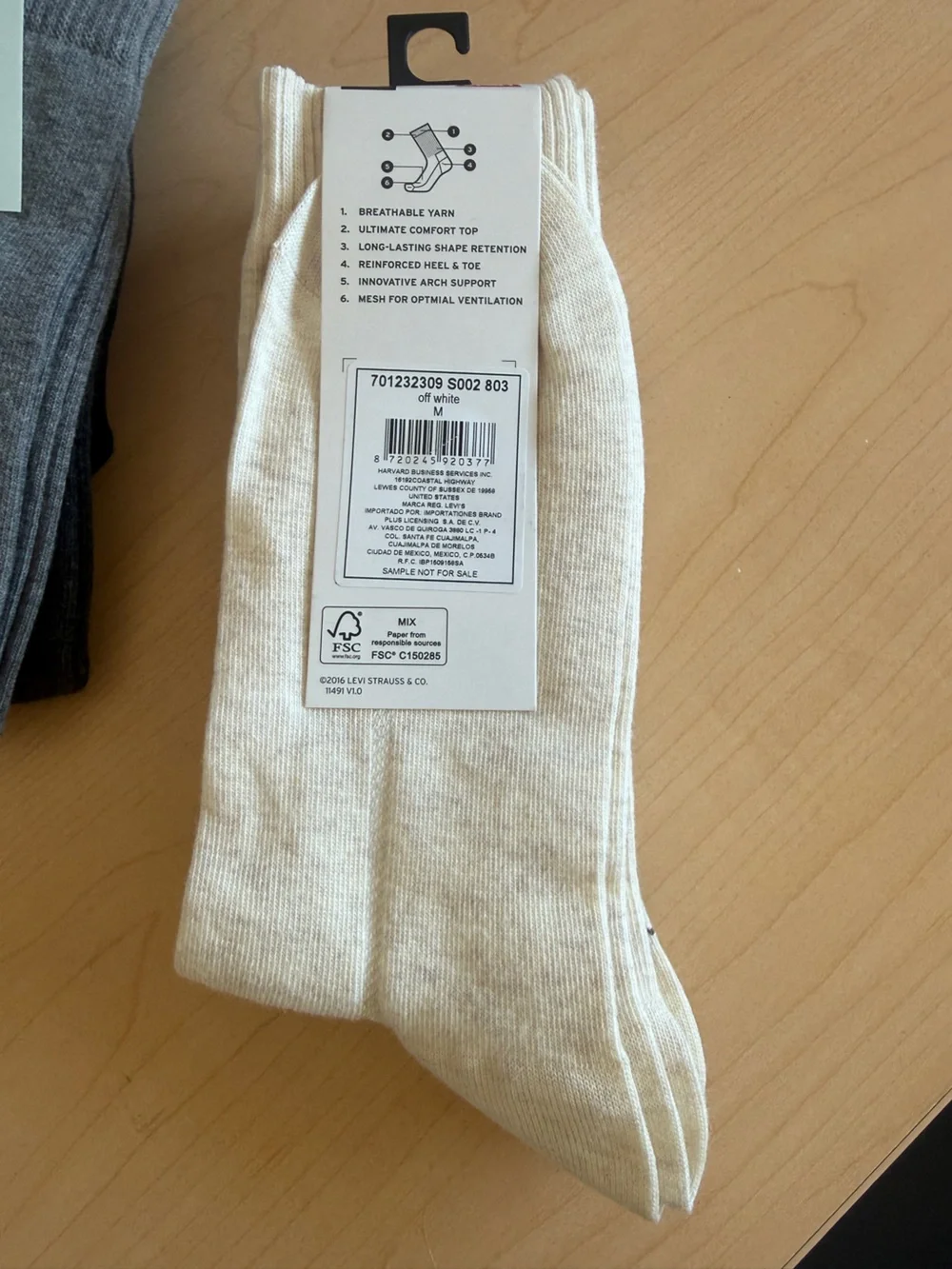 New w/ Tags Levi's Men's Dress Socks - Gray, Cream, Blue & Burgundy Stripes