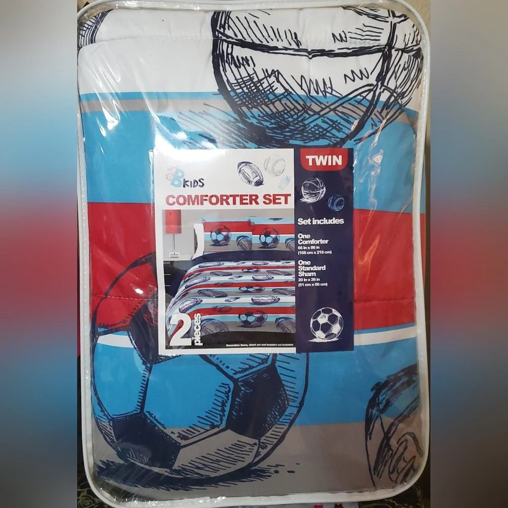 Kids 2piece‎ twin size blue white red colorblock sports themed Comforter Set new