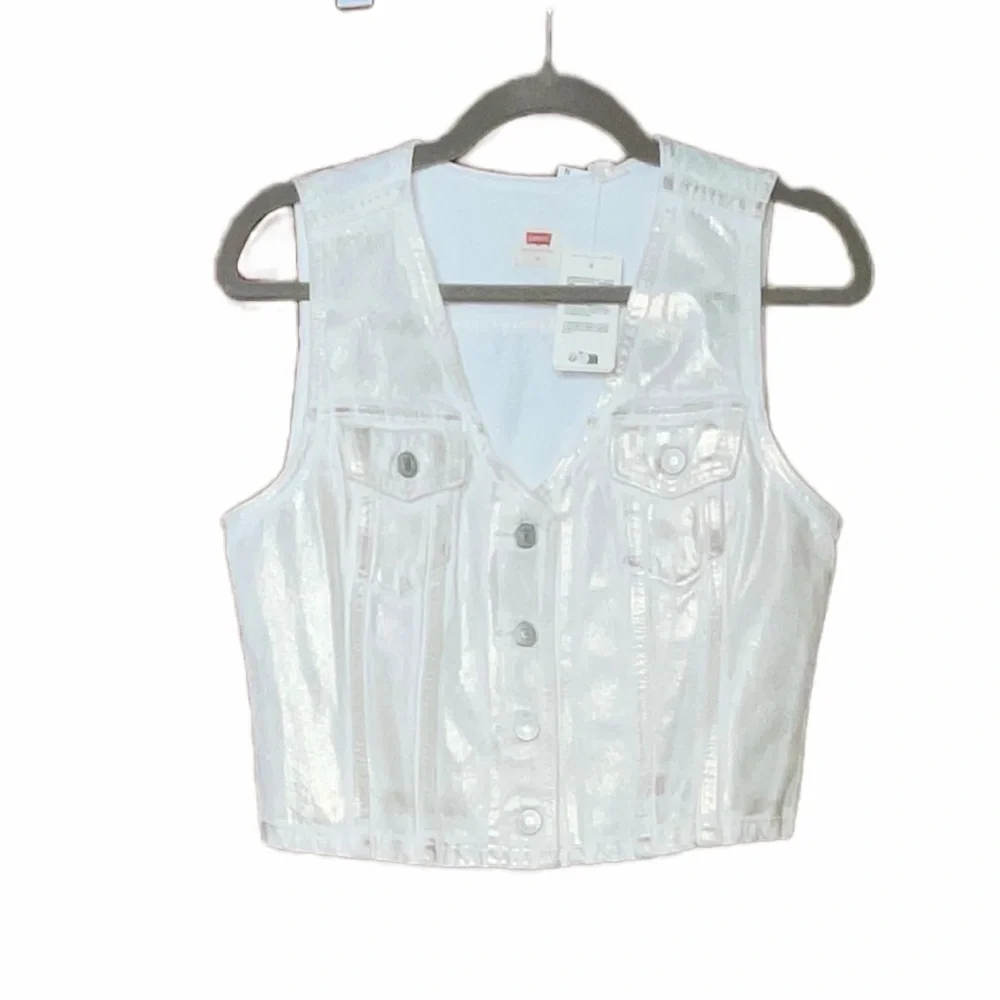 Levi's sleeveless cropped metallic Bella Denim Vest size M NWT