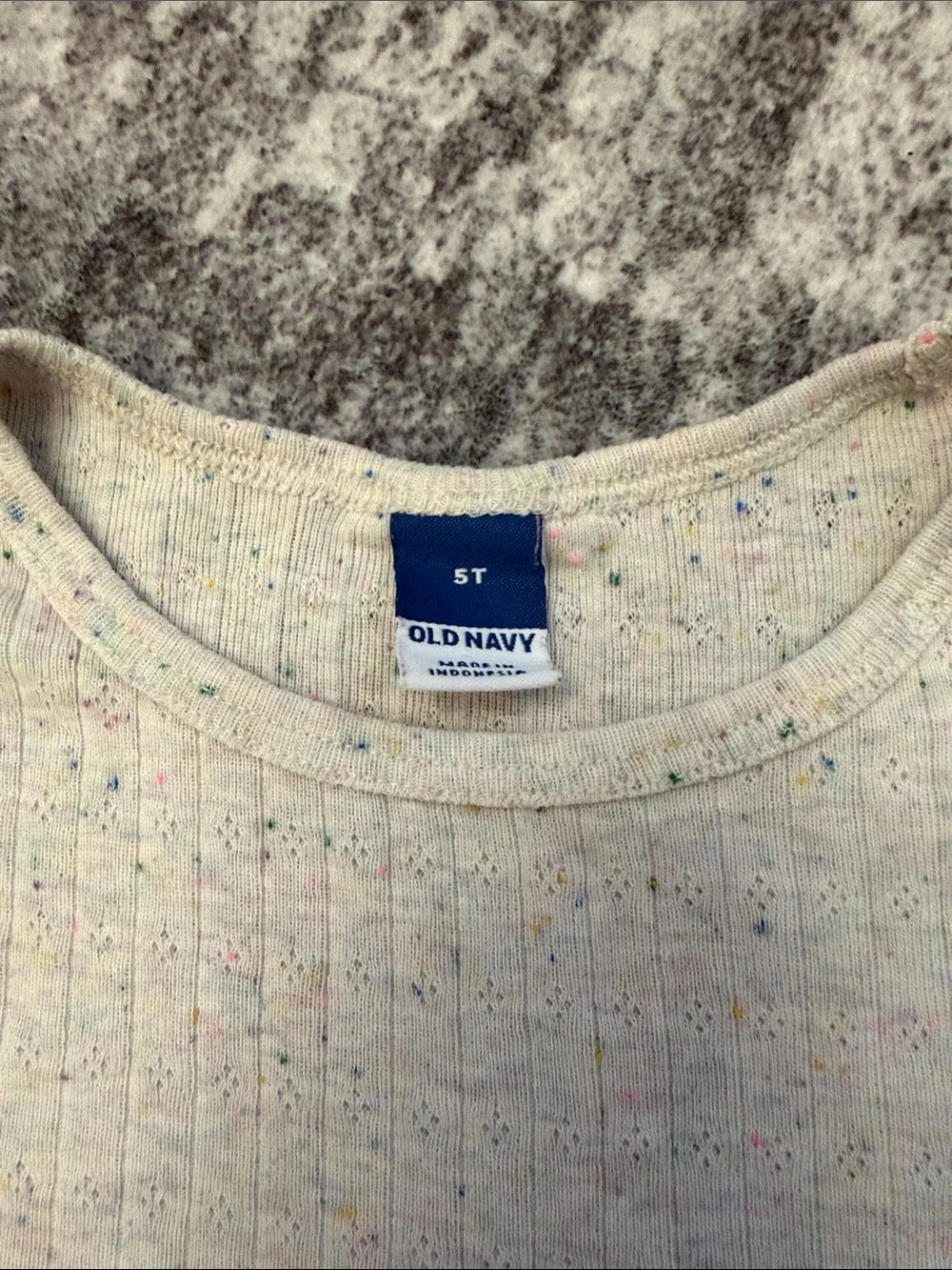 Old Navy Cream long sleeve Tee with Colorful Speckle Dots size 5T