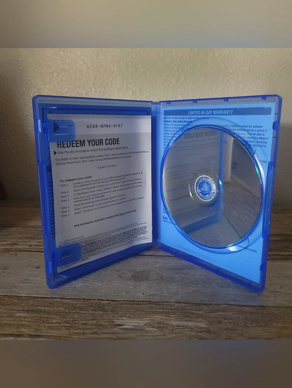 Star Wars Battlefront: Deluxe Edition (PS4, 2015) — Complete in Box (CIB)