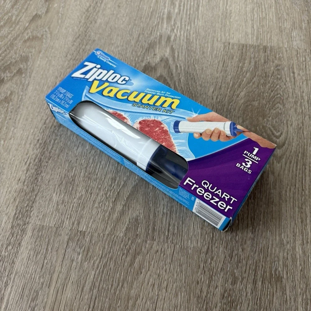 NEW Ziploc Vacuum Starter Kit Hand Pump w/ 3 Quart Freezer Bags DISCONTINUED