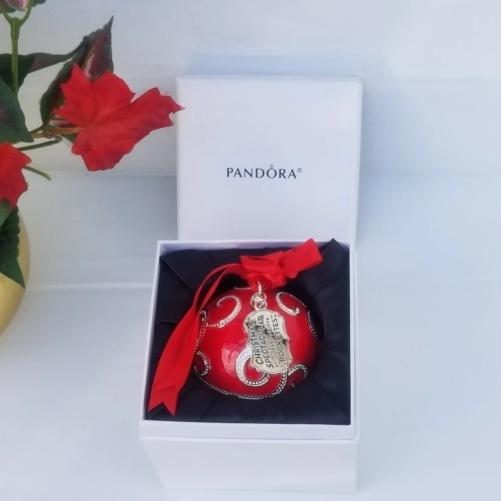 Pandora christmas sphere