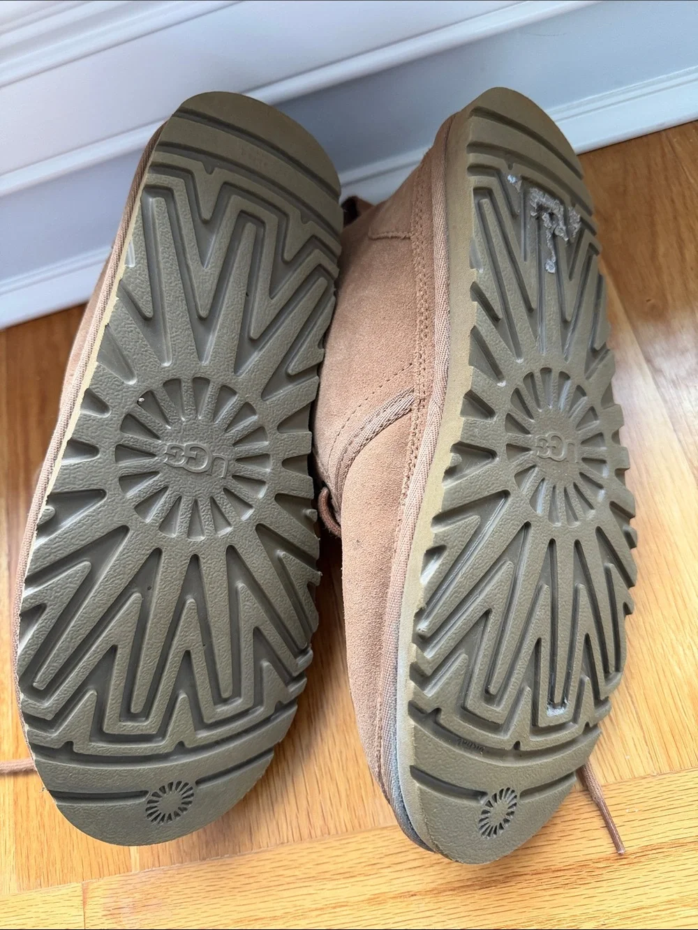 UGG suede lace