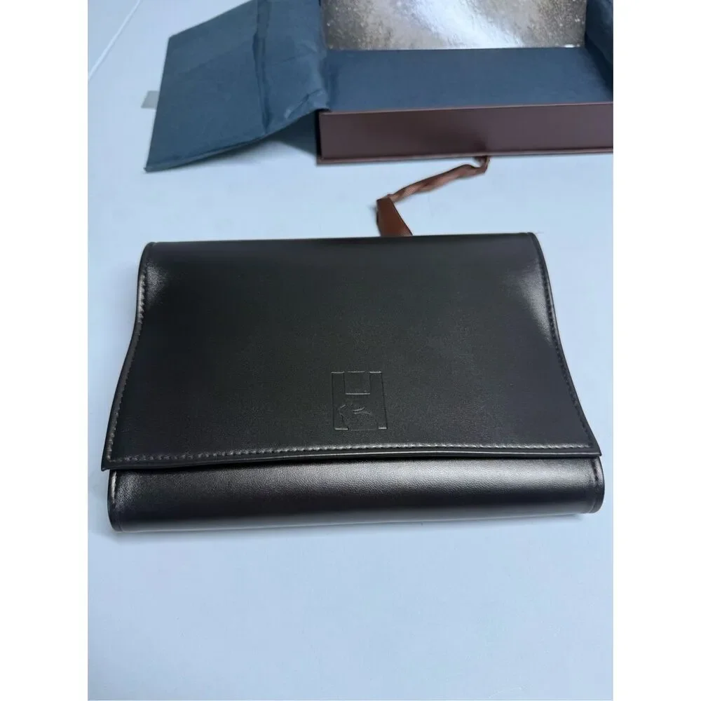 Hourglass retail $340