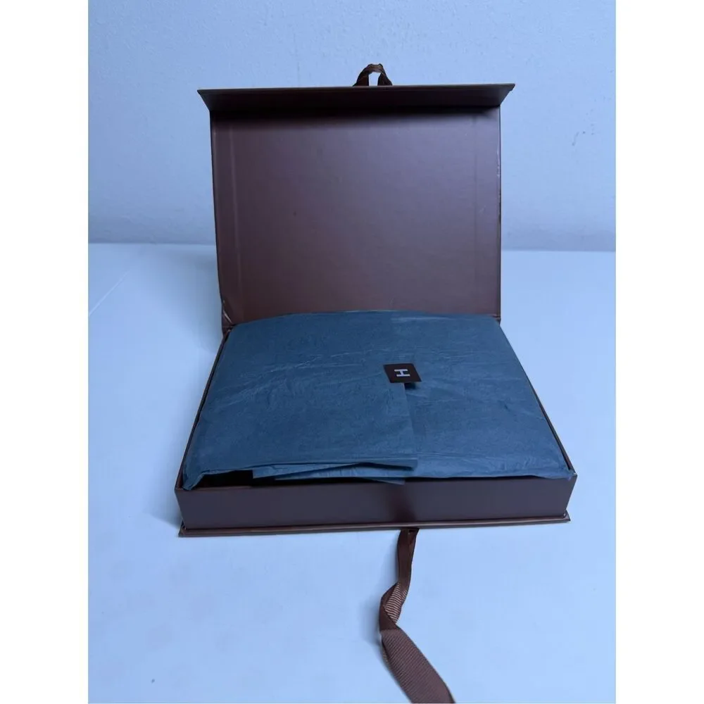 Hourglass retail $340