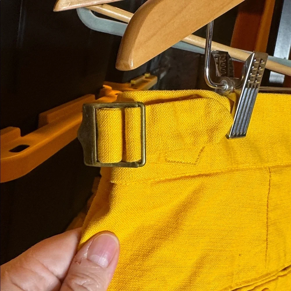 Banana Republic bright bold