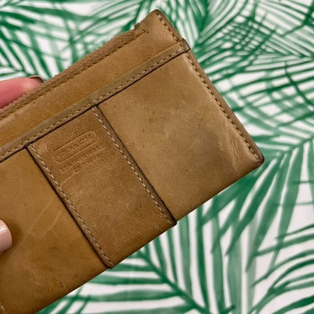 Coach vintage tan