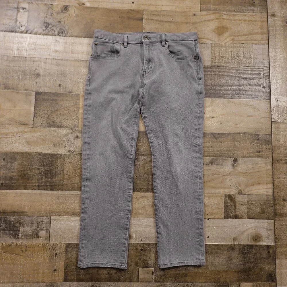 Banana Republic The Traveler Jeans Men’s 33x30 Gray Slim Casual Denim‎