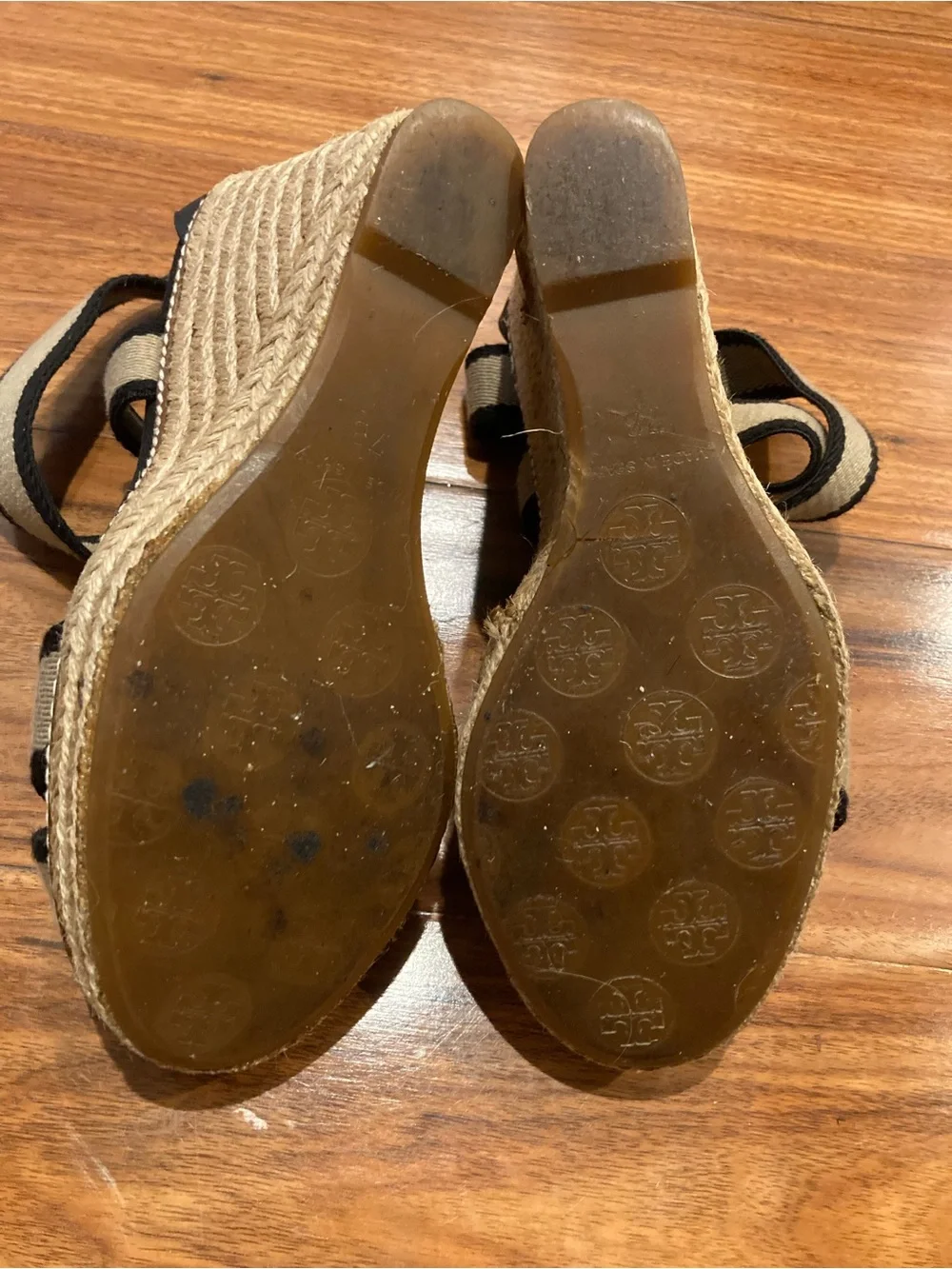 Tory Burch product pair