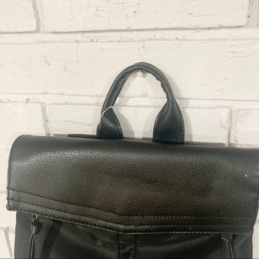 Botkier top handle