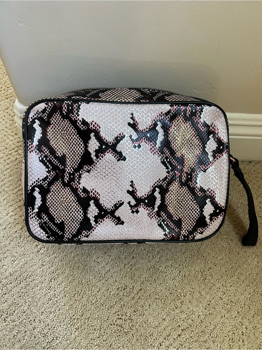 Nicole Miller stylish snake