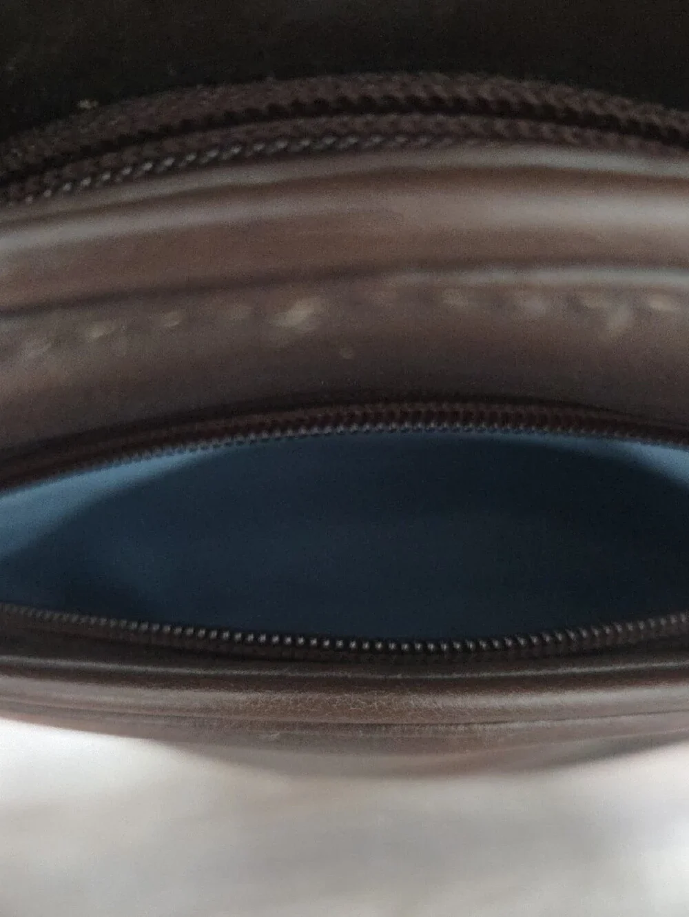 Liz Claiborne compact sling