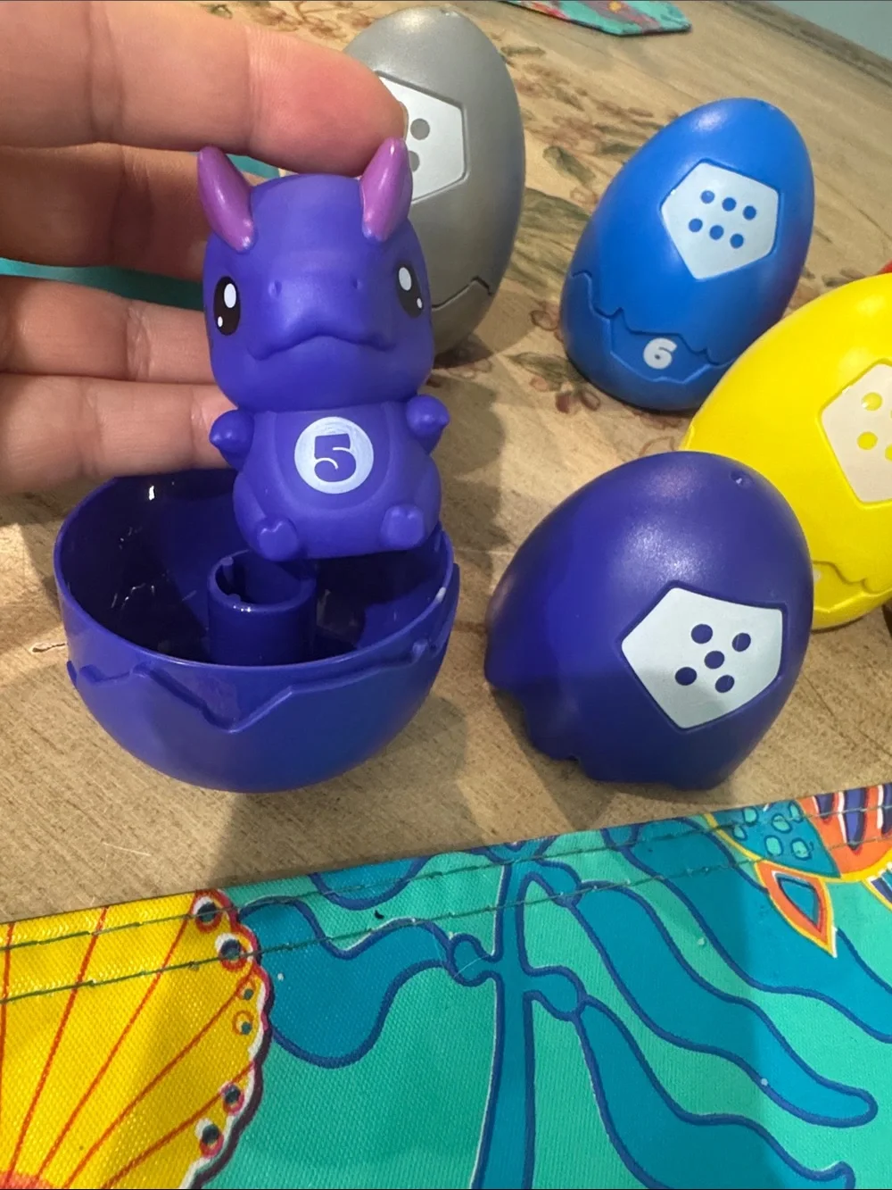 Dinosaur Egg Toys for Toddlers 1-3 Years Dino Finger Puppets Matching Montessori