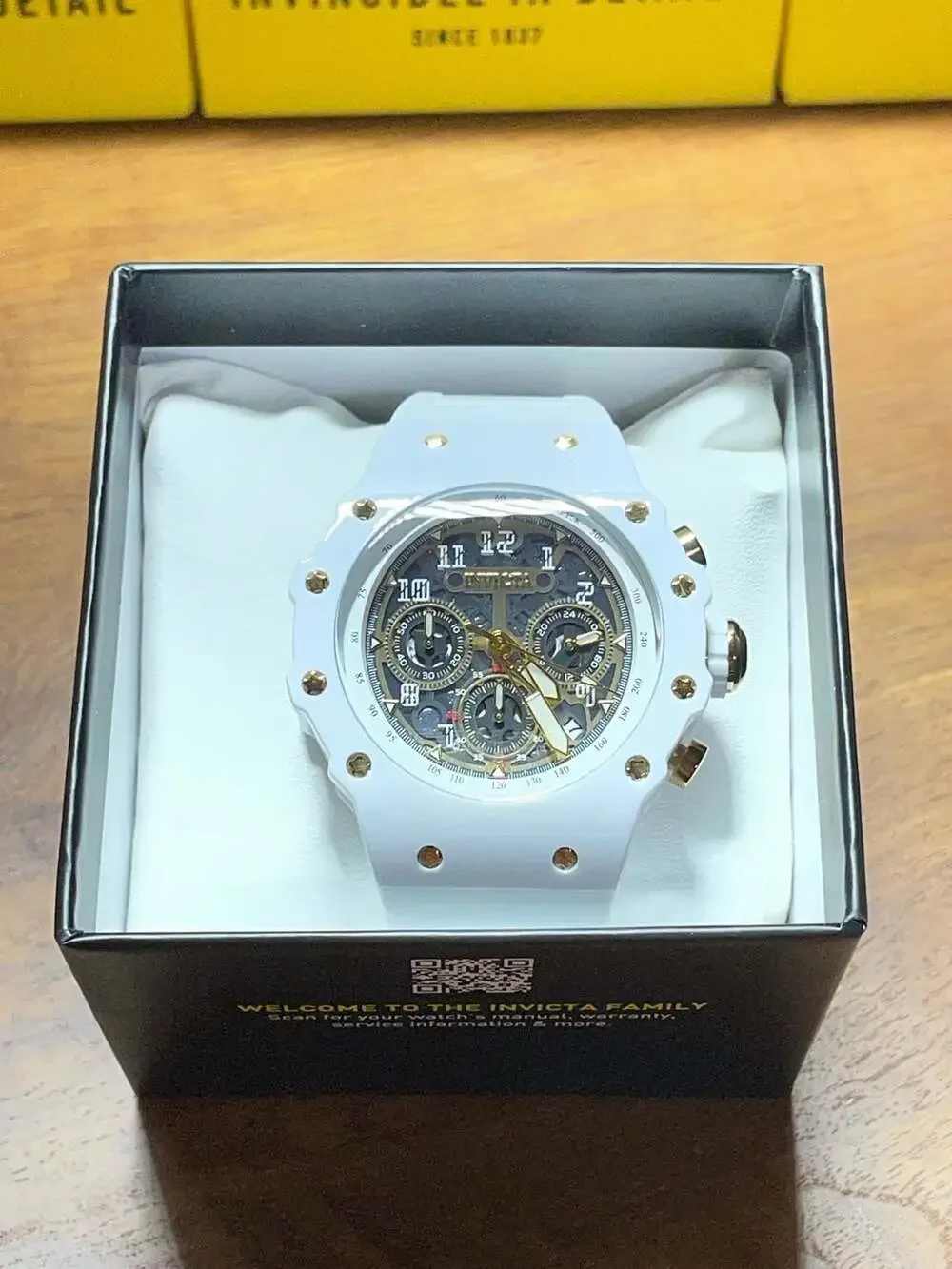 Invicta clean bold