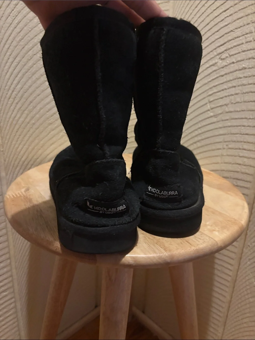 Koolaburra classic black