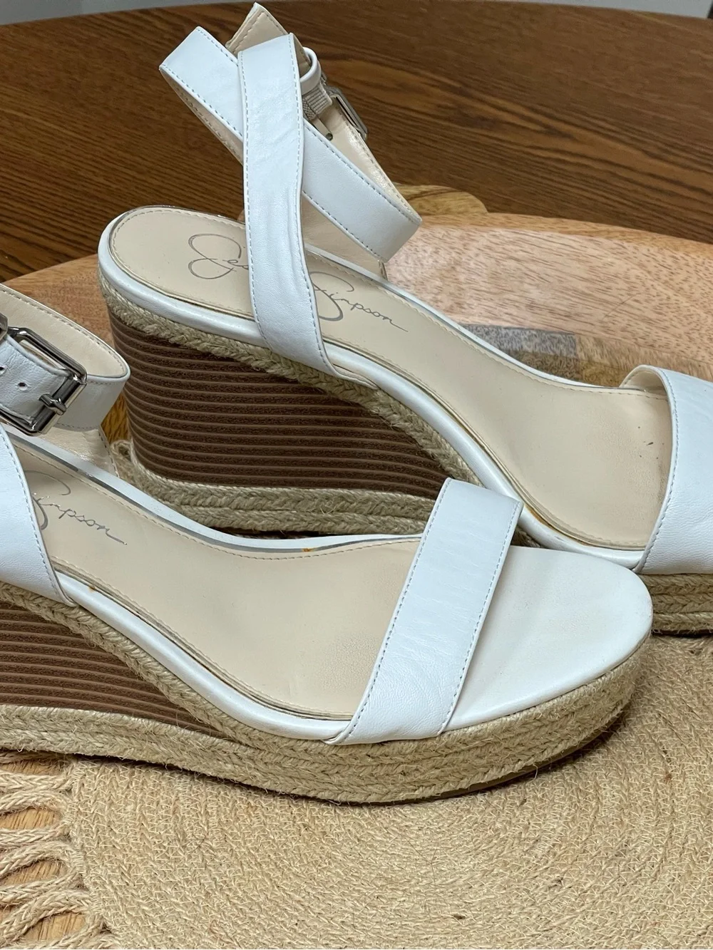 Jessica Simpson clean white