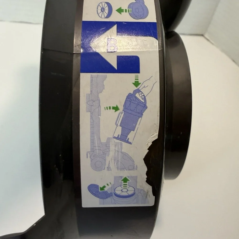Dyson dc33 vacuum